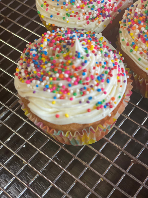 1/2 Dozen Funfetti Cupcakes with Vanilla Frosting